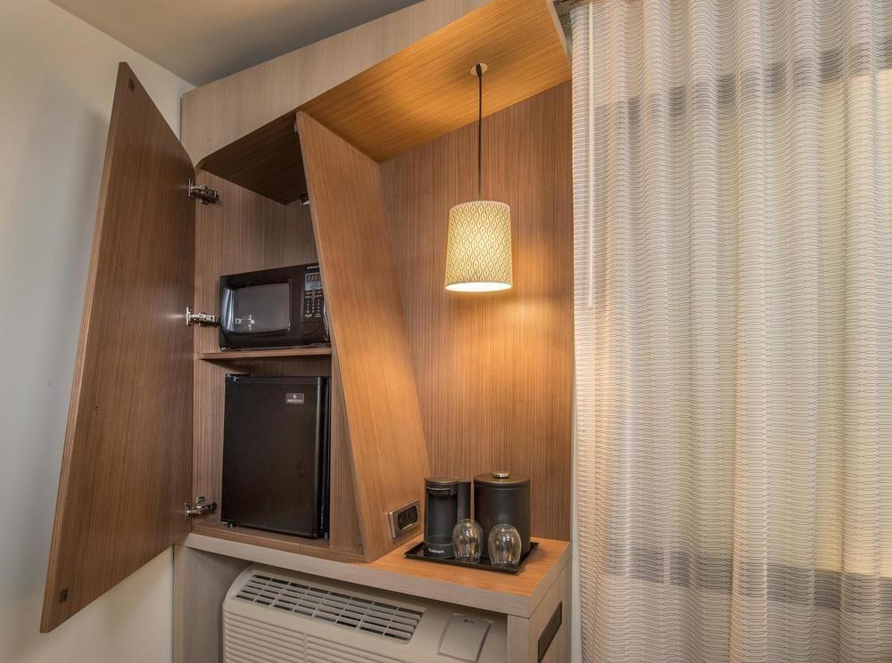 Courtyard By Marriott Winnipeg Airport Exteriör bild