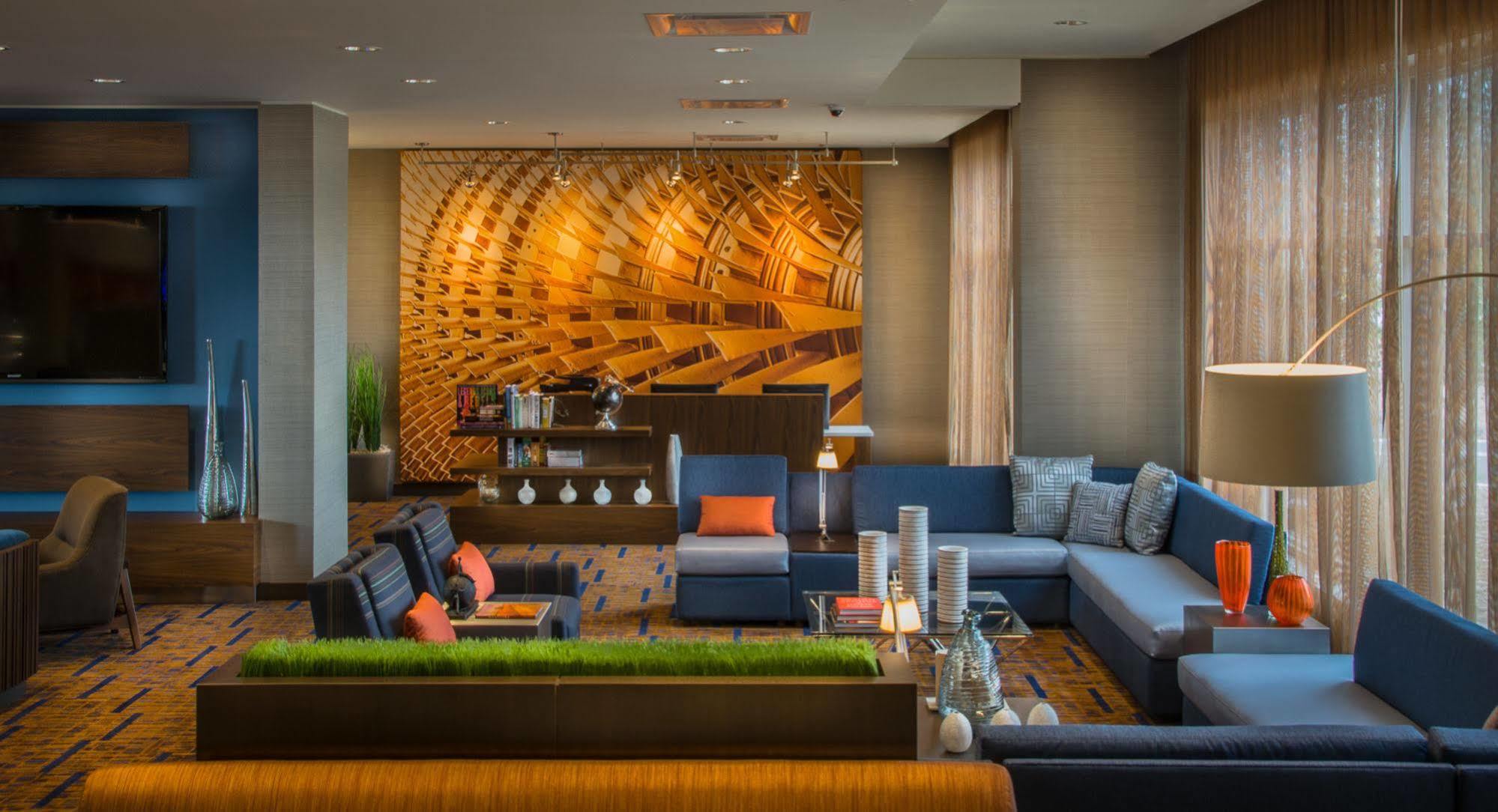 Courtyard By Marriott Winnipeg Airport Exteriör bild