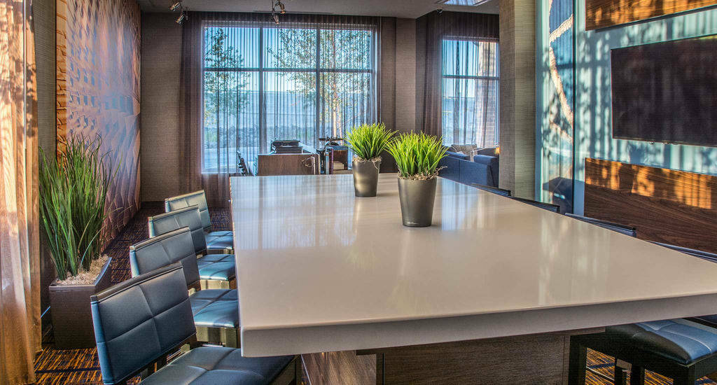 Courtyard By Marriott Winnipeg Airport Exteriör bild
